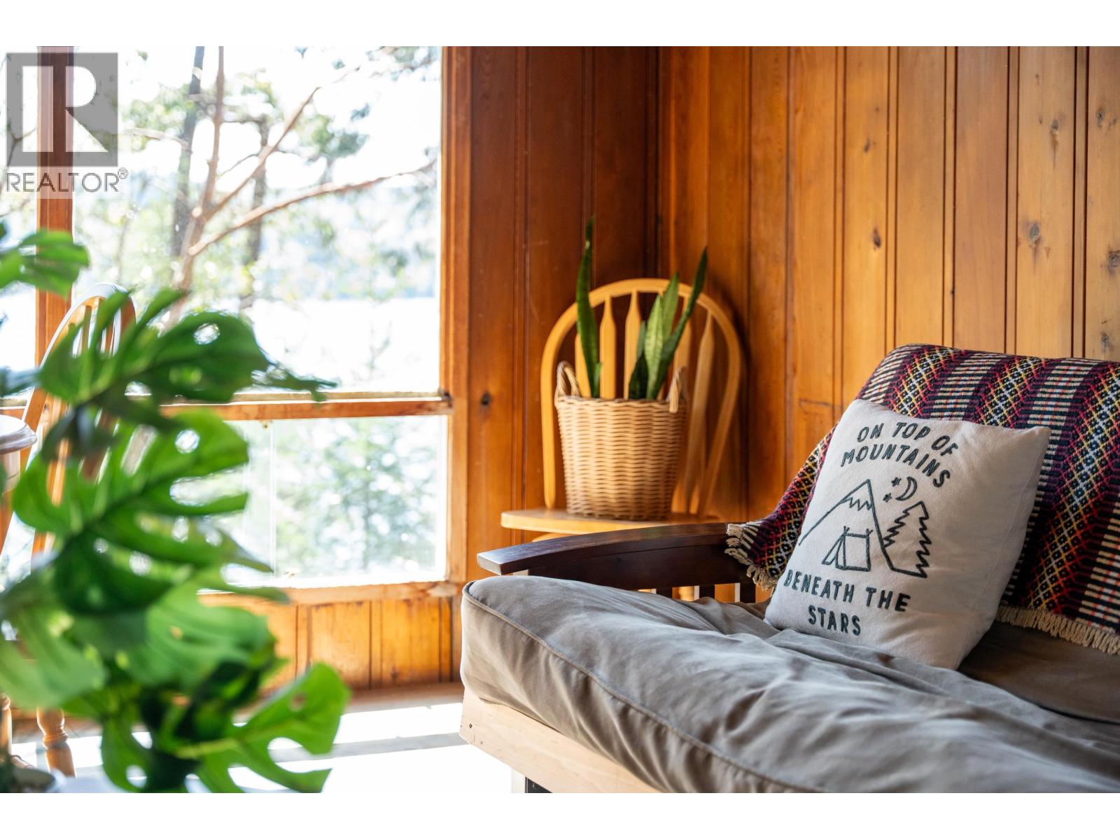 6037 SANDY HOOK ROAD, Sechelt