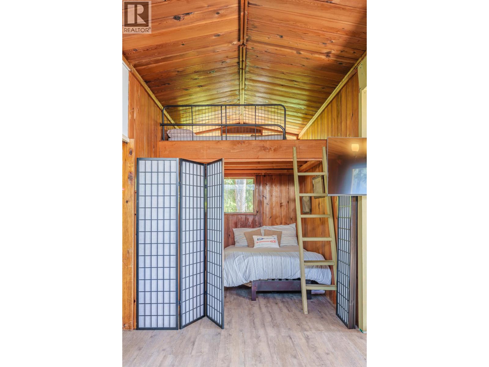 6037 SANDY HOOK ROAD, Sechelt