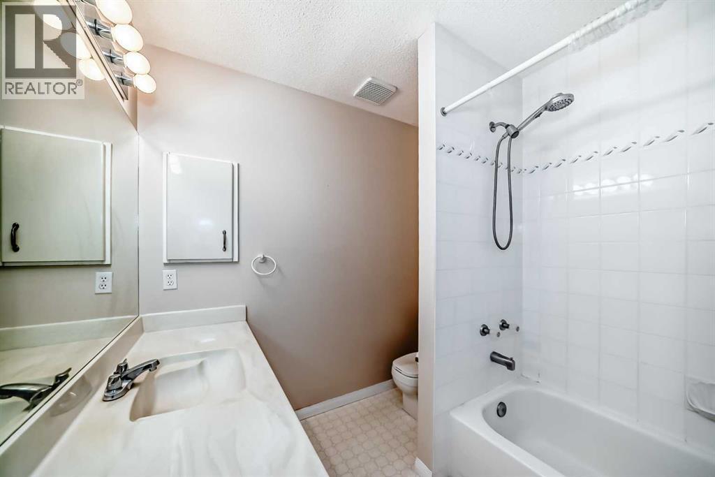 228 Scenic Acres Terrace NW, Calgary, Alberta