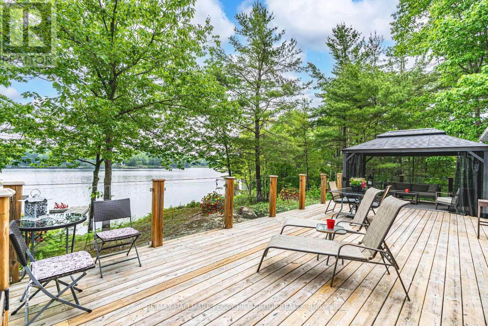 Photo 17 of 1008 Cove Road, Gravenhurst ON