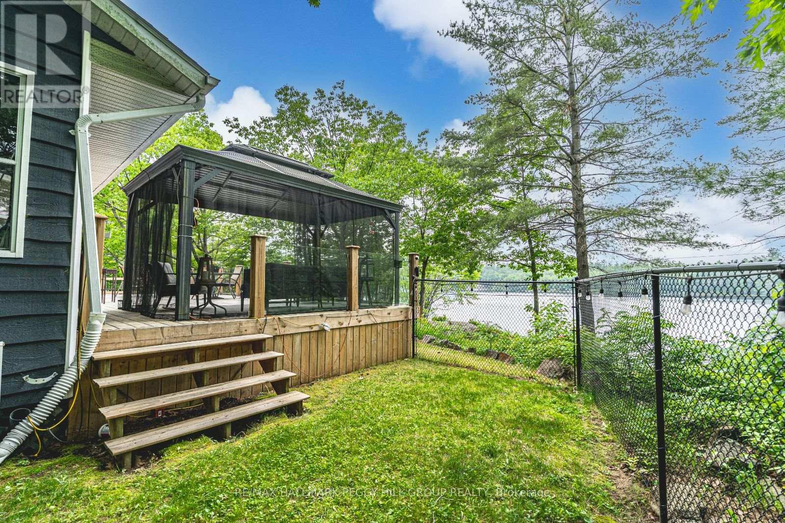 Photo 20 of 1008 Cove Road, Gravenhurst ON