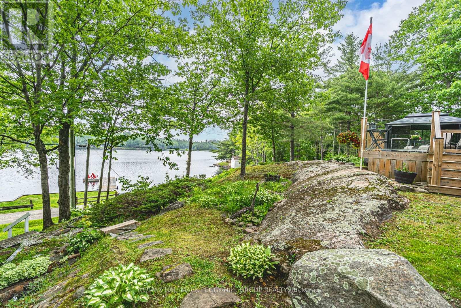 Photo 21 of 1008 Cove Road, Gravenhurst ON