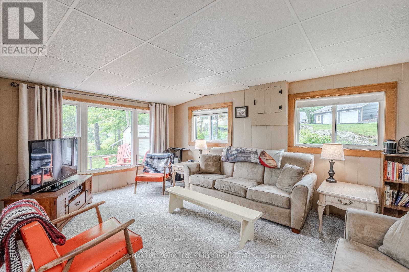 Photo 24 of 1008 Cove Road, Gravenhurst ON