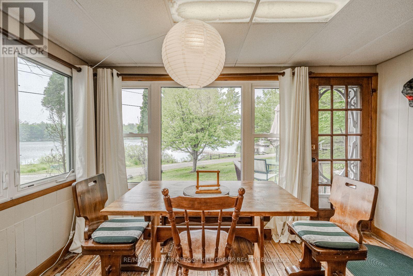 Photo 25 of 1008 Cove Road, Gravenhurst ON