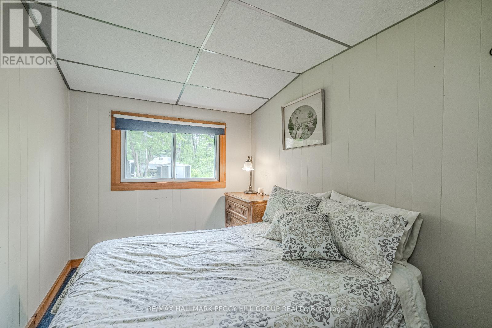 Photo 29 of 1008 Cove Road, Gravenhurst ON