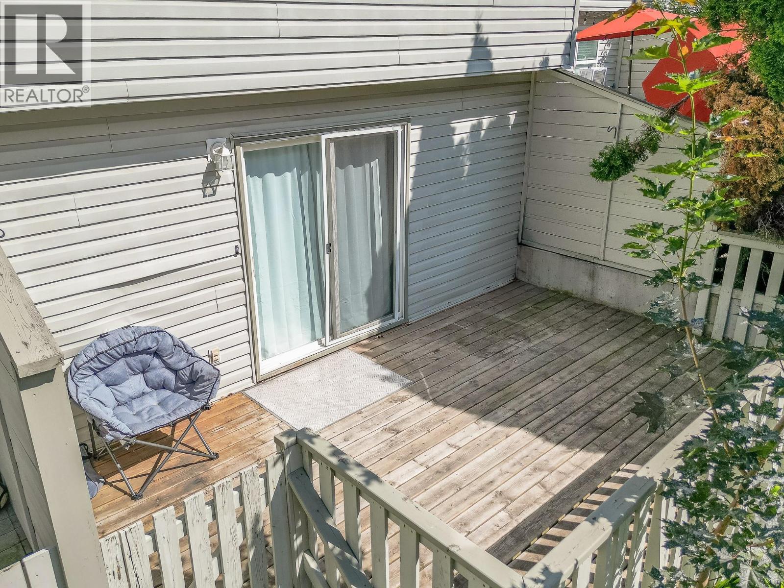 Photo 13 of 563 24 Street Ne, Salmon Arm BC