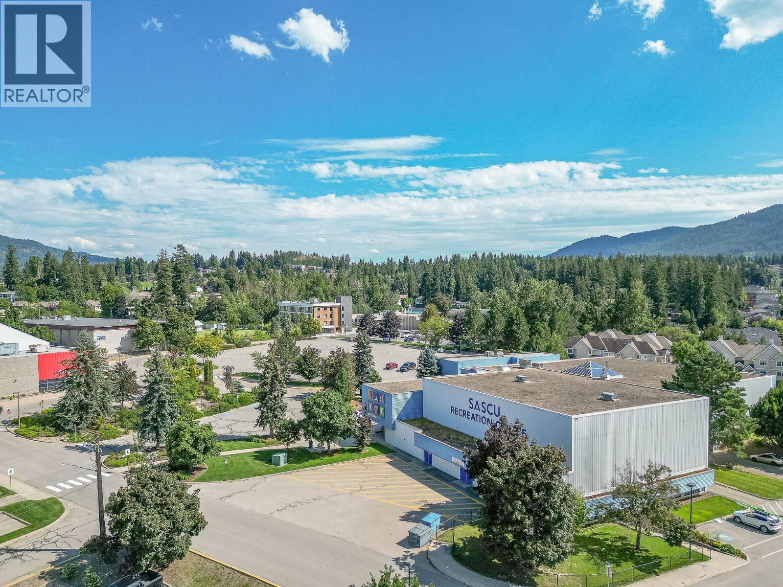 Photo 25 of 563 24 Street Ne, Salmon Arm BC