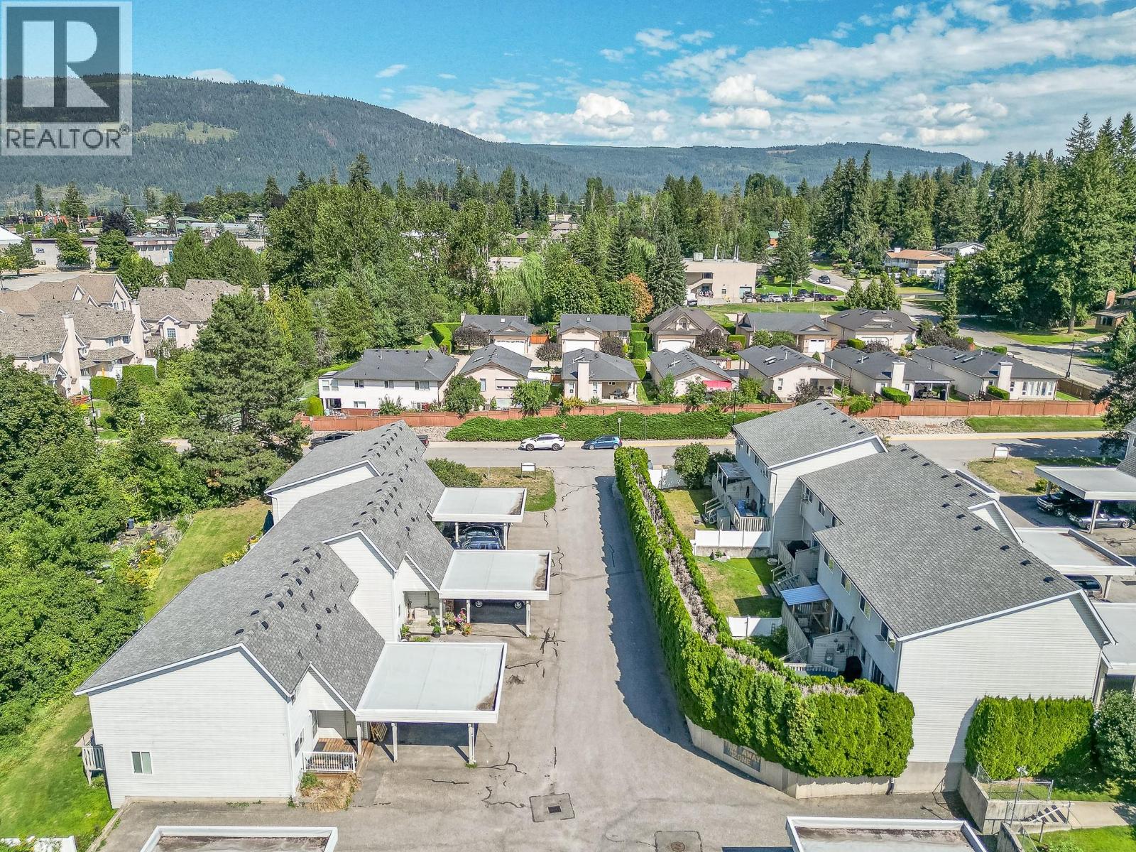 Photo 17 of 563 24 Street Ne, Salmon Arm BC