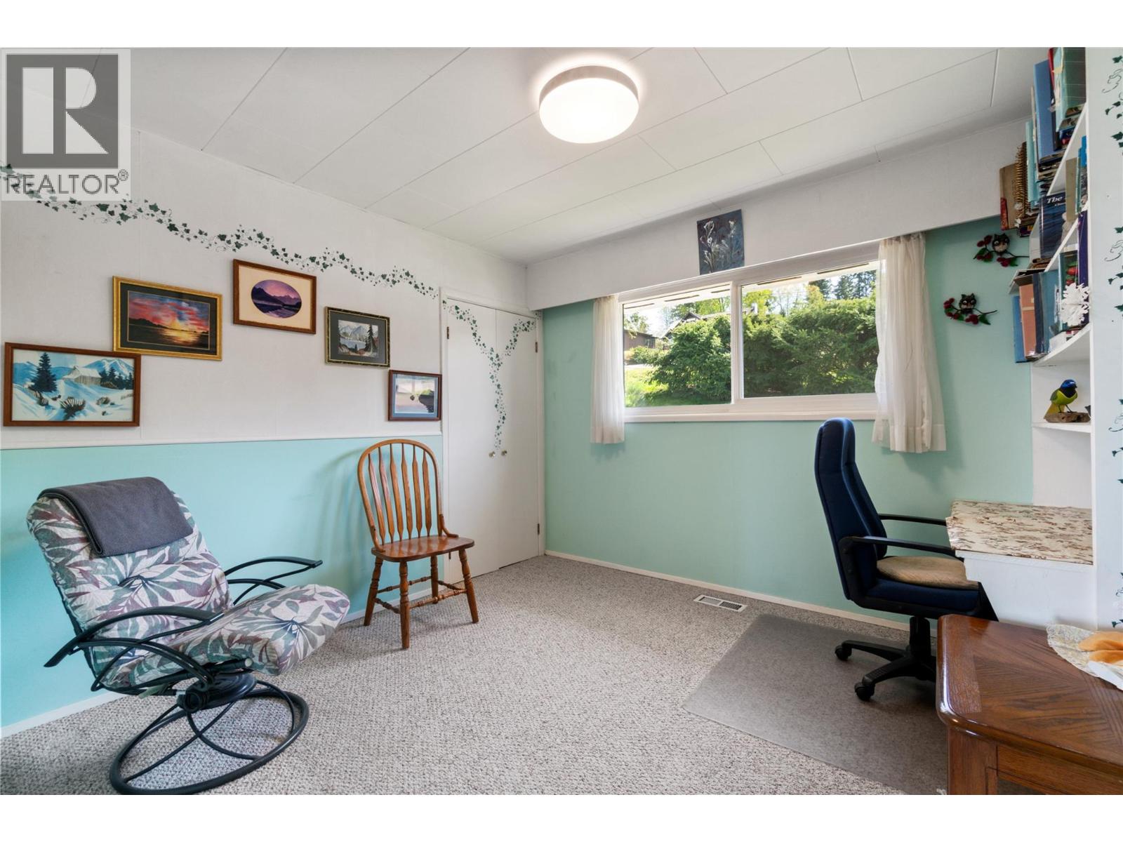 1290 15 Street SE, Salmon Arm