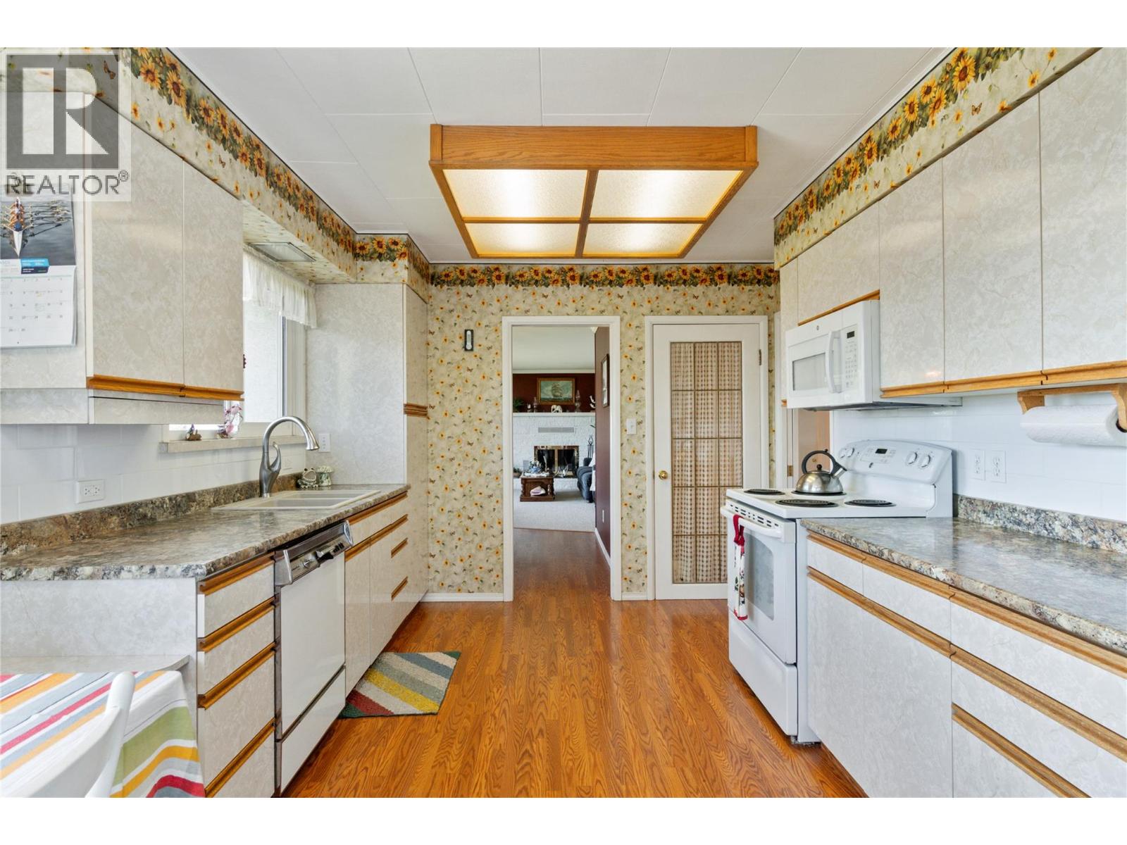 1290 15 Street SE, Salmon Arm