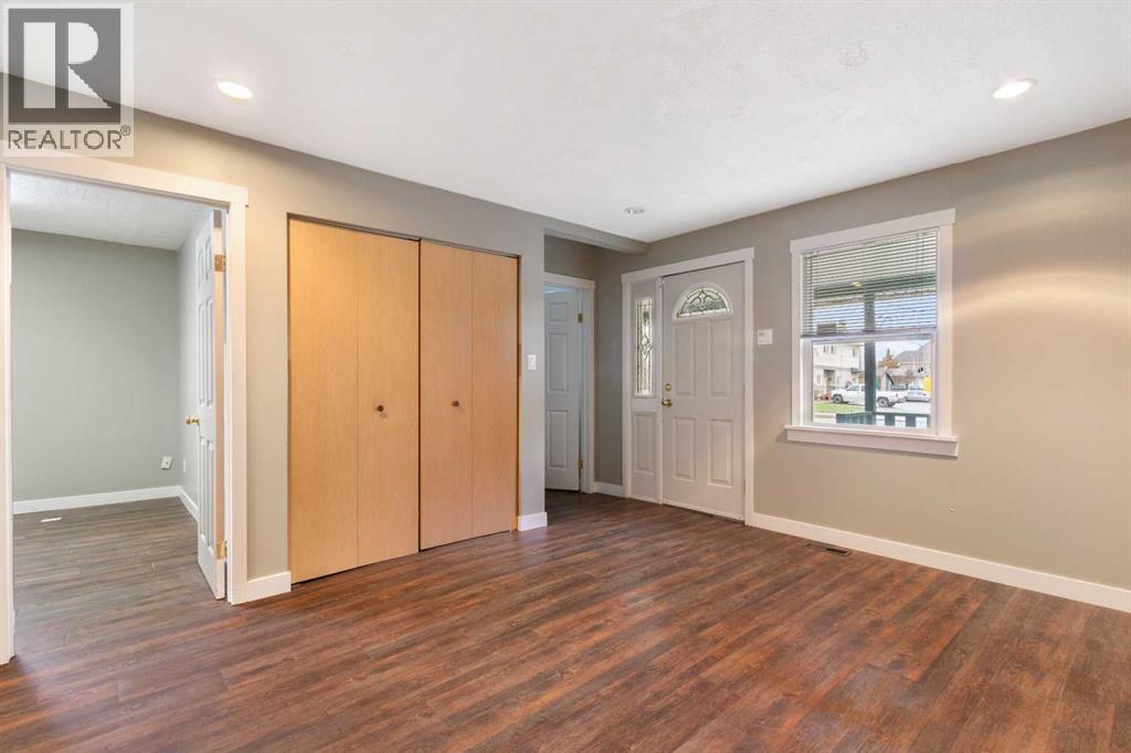 Photo 4 of 10131 102 Avenue, Grande Prairie AB