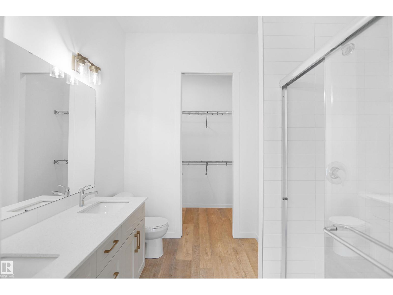 Photo 9 of 20609 42 Av Nw, Edmonton AB