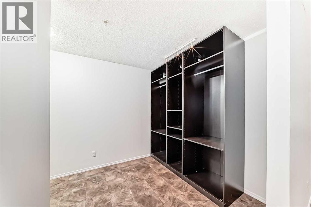Photo 18 of 9113 403 Mackenzie Way Sw, Airdrie AB