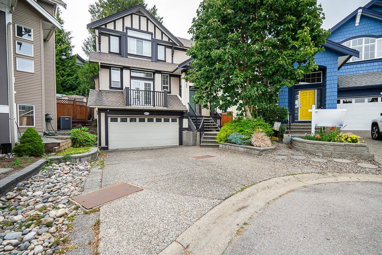 Photo 3 of 6075 165 A Street, Surrey BC
