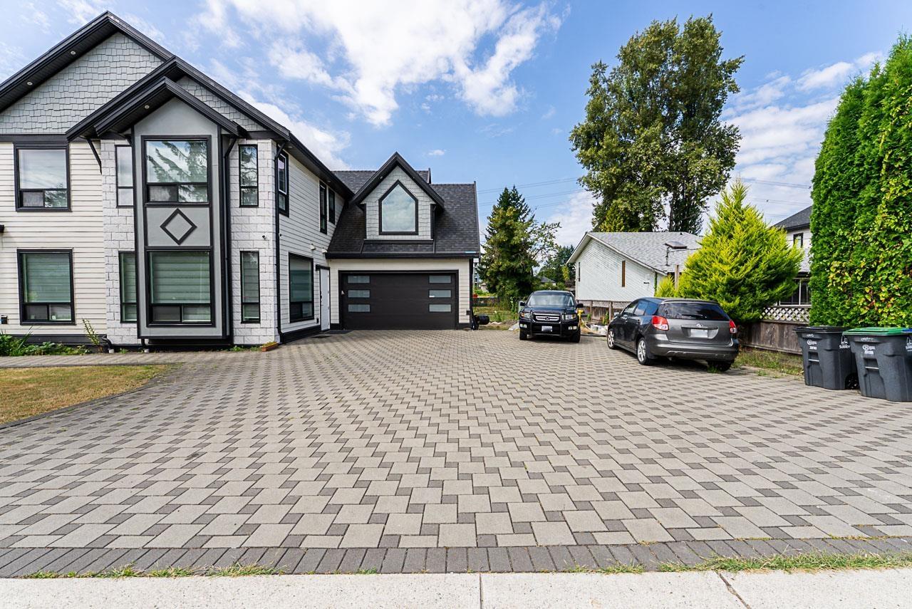 Photo 33 of 10805 141 Avenue, Surrey BC