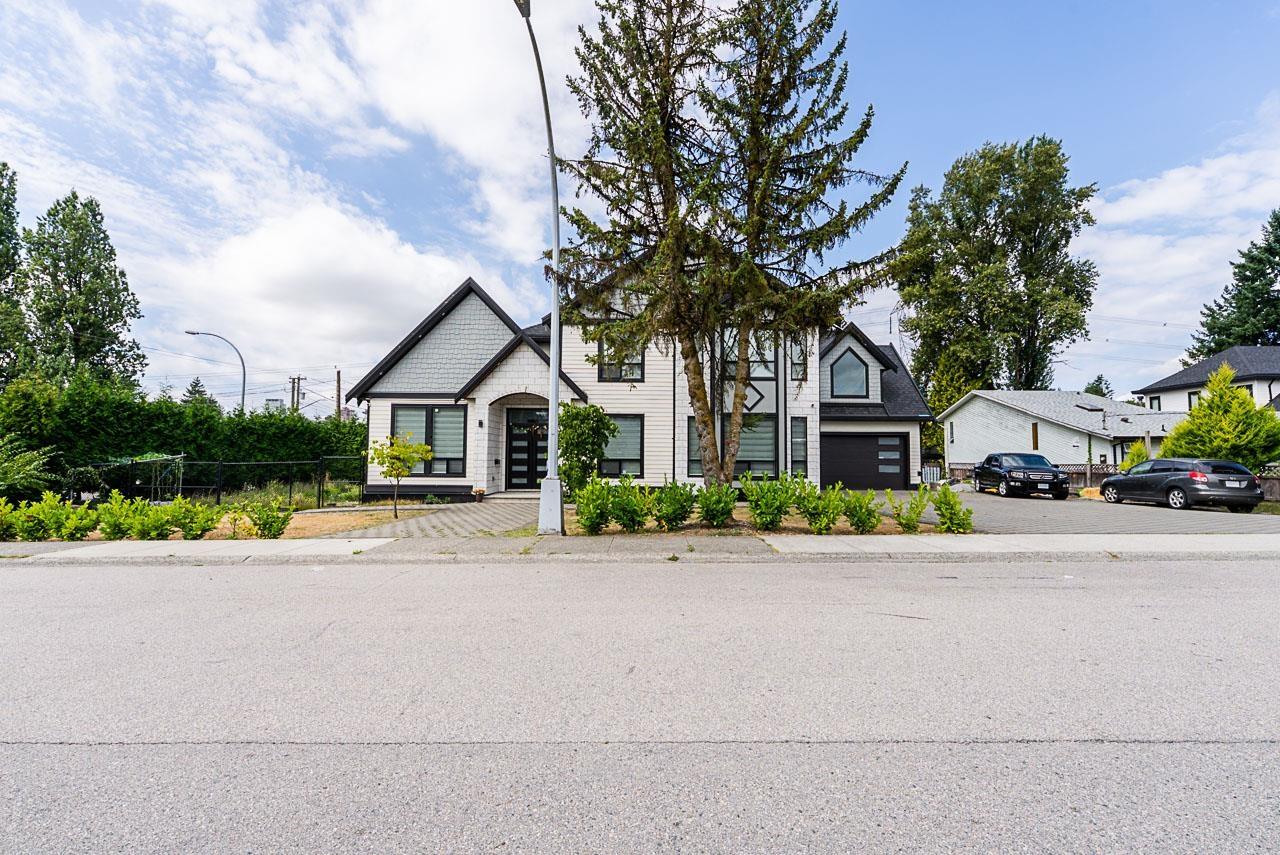 Photo 34 of 10805 141 Avenue, Surrey BC