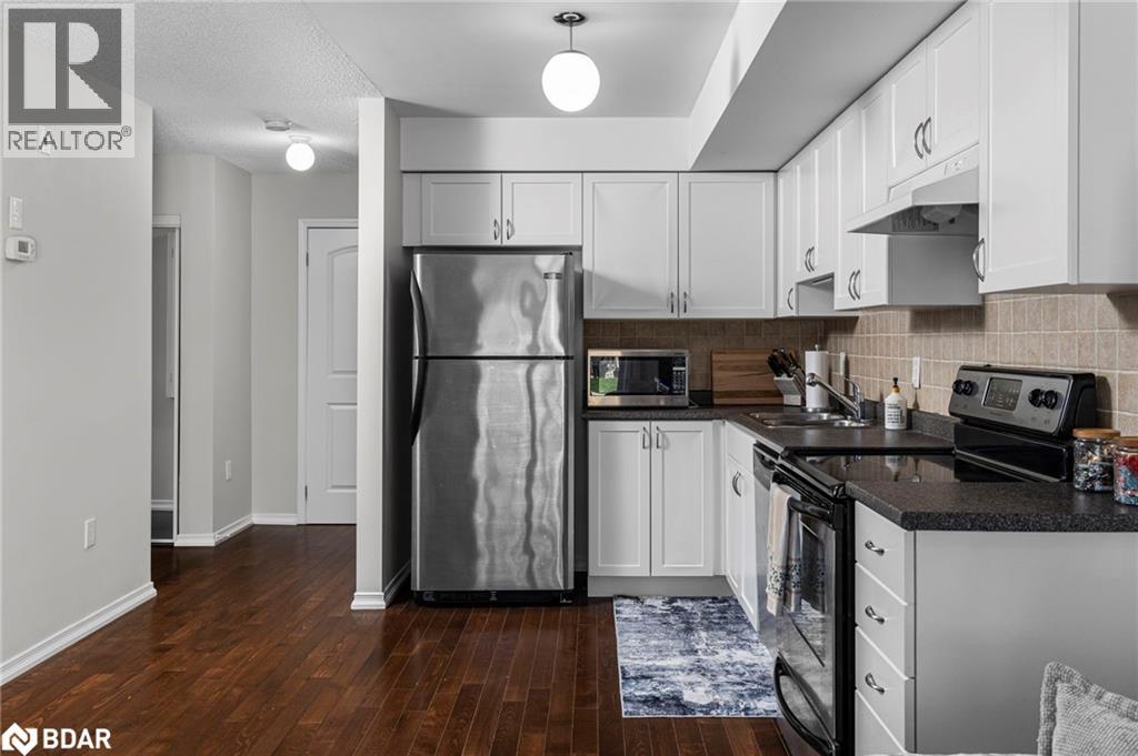 Photo 5 of 15 Cheltenham Road Unit 1, Barrie ON