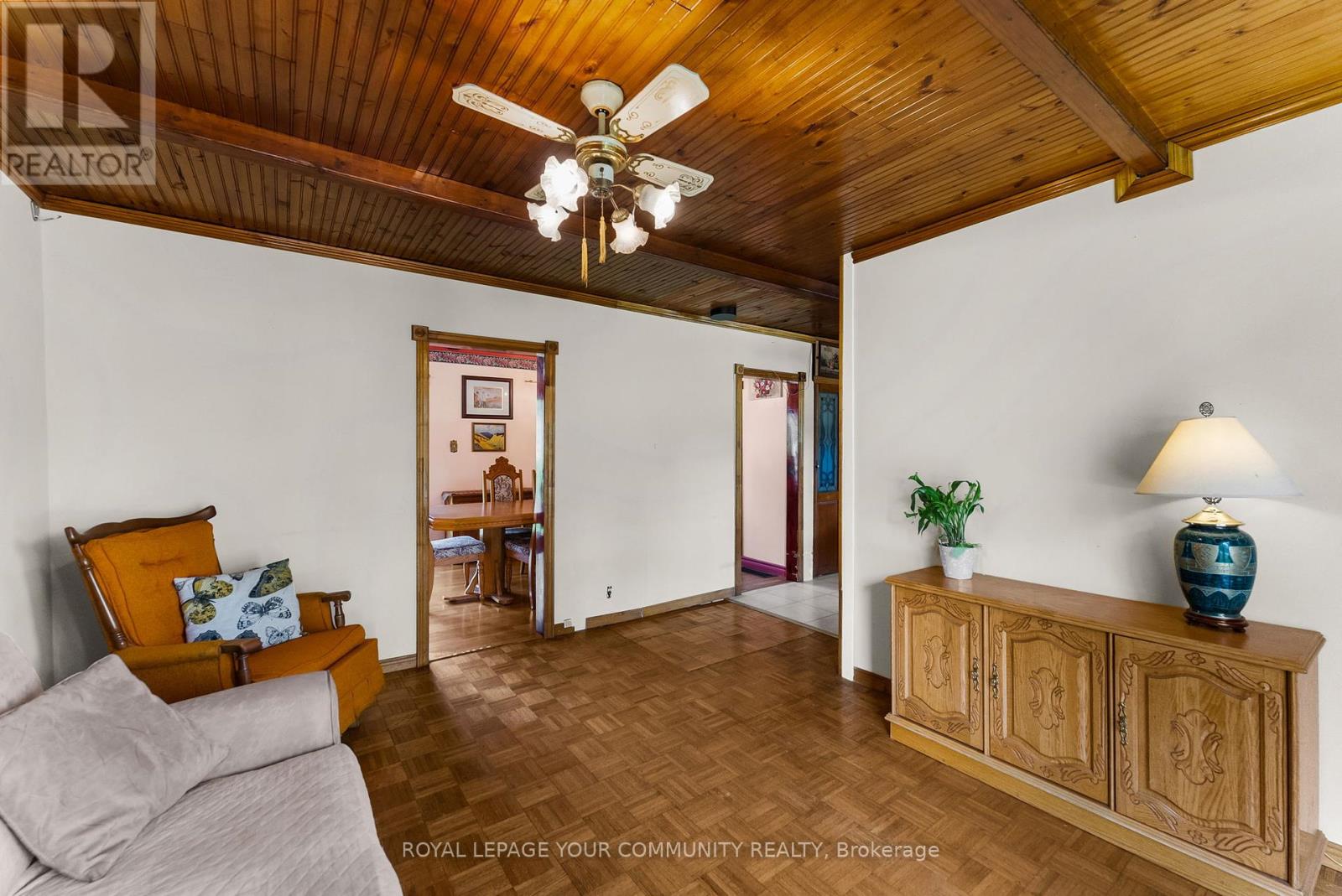 Photo 38 of 204 Woodland Avenue, Georgina ON