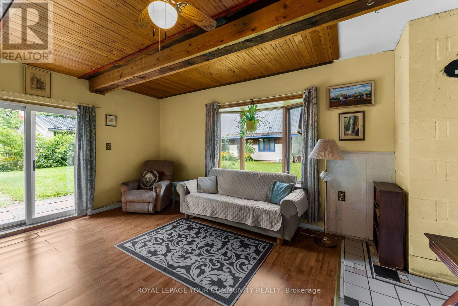 Photo 35 of 204 Woodland Avenue, Georgina ON