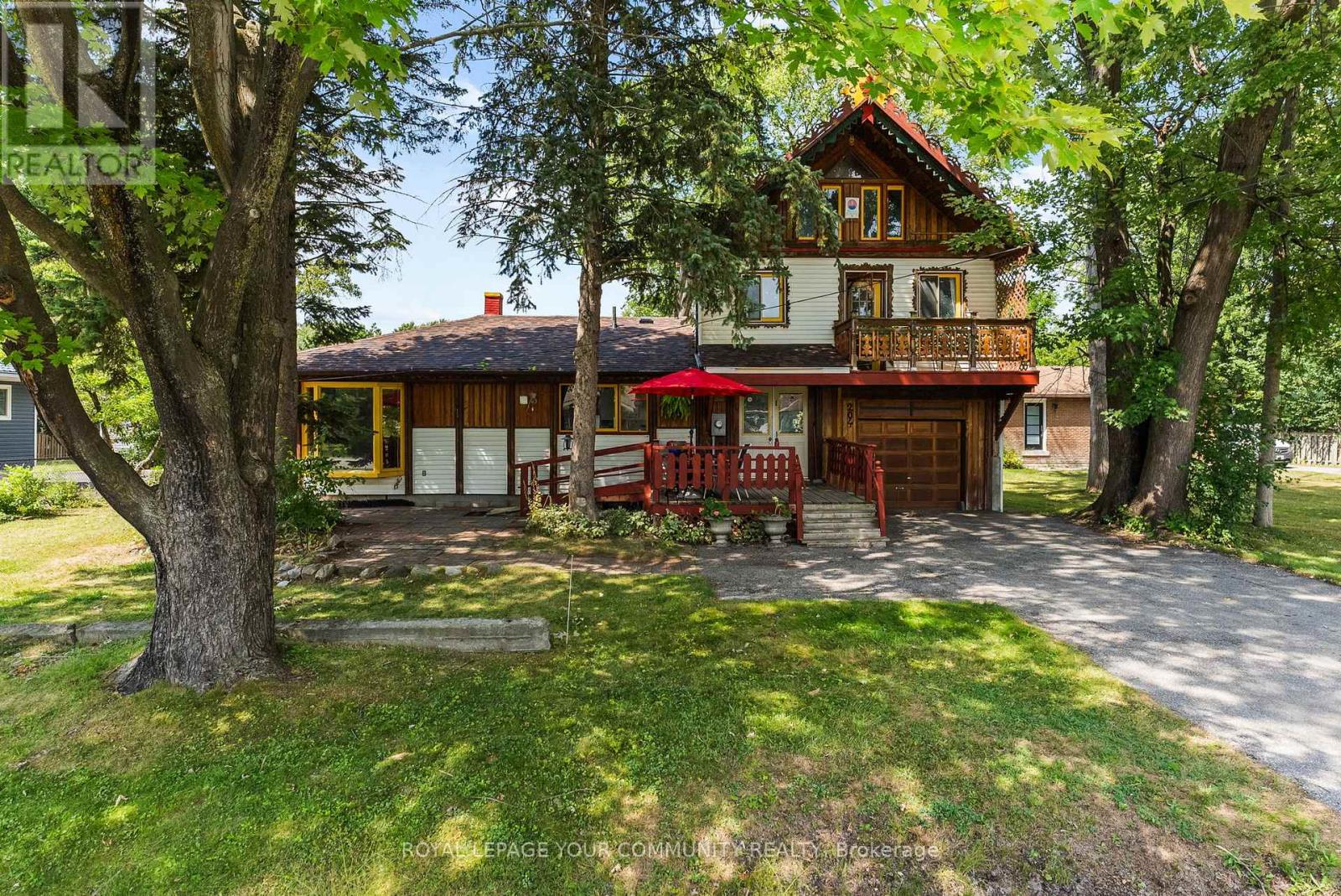 Photo 14 of 204 Woodland Avenue, Georgina ON