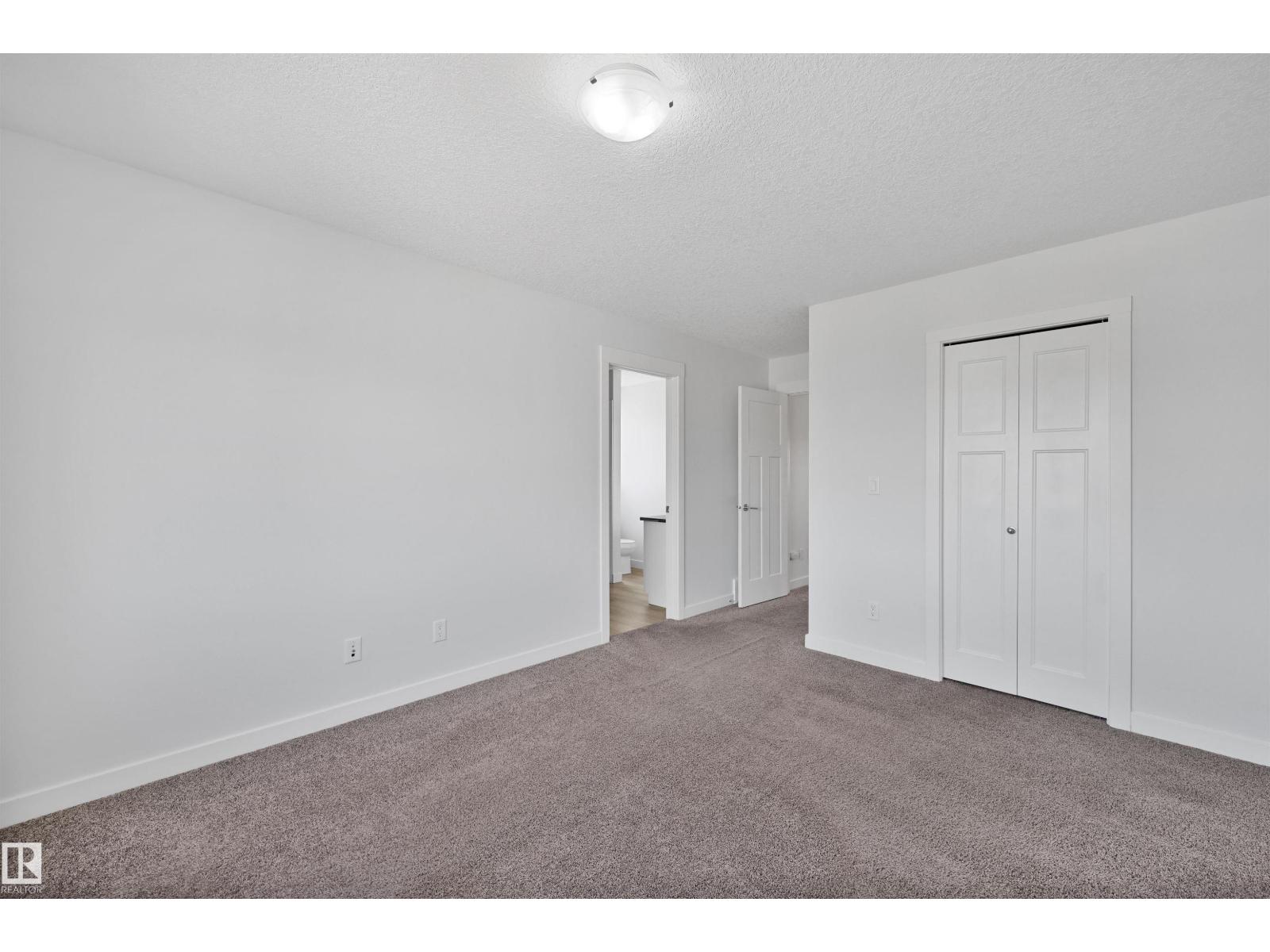 Photo 4 of 7080 South Terwillegar Dr Nw, Edmonton AB