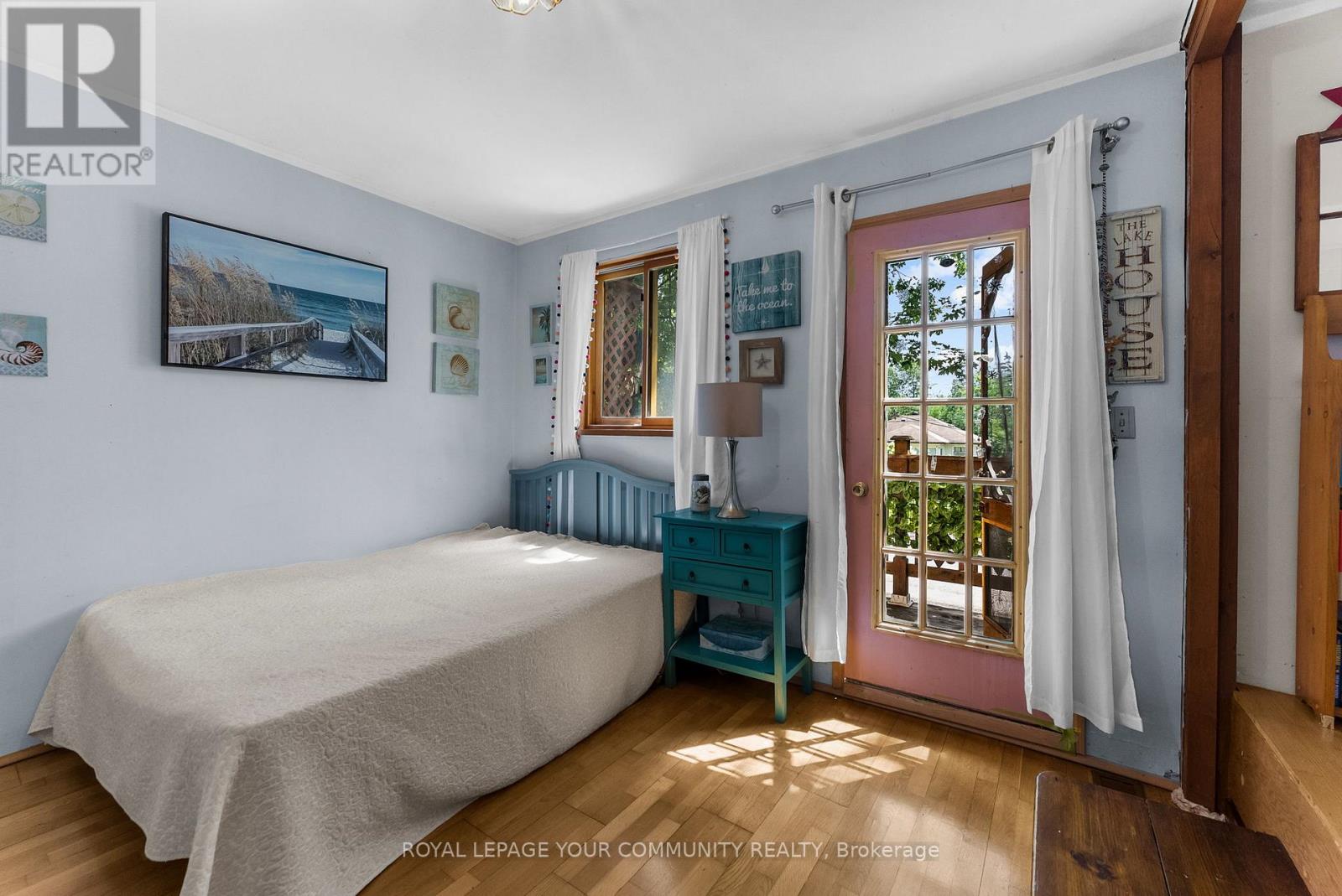 Photo 33 of 204 Woodland Avenue, Georgina ON