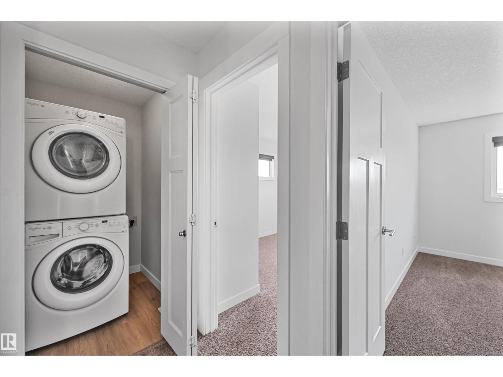 Photo 21 of 7080 South Terwillegar Dr Nw, Edmonton AB