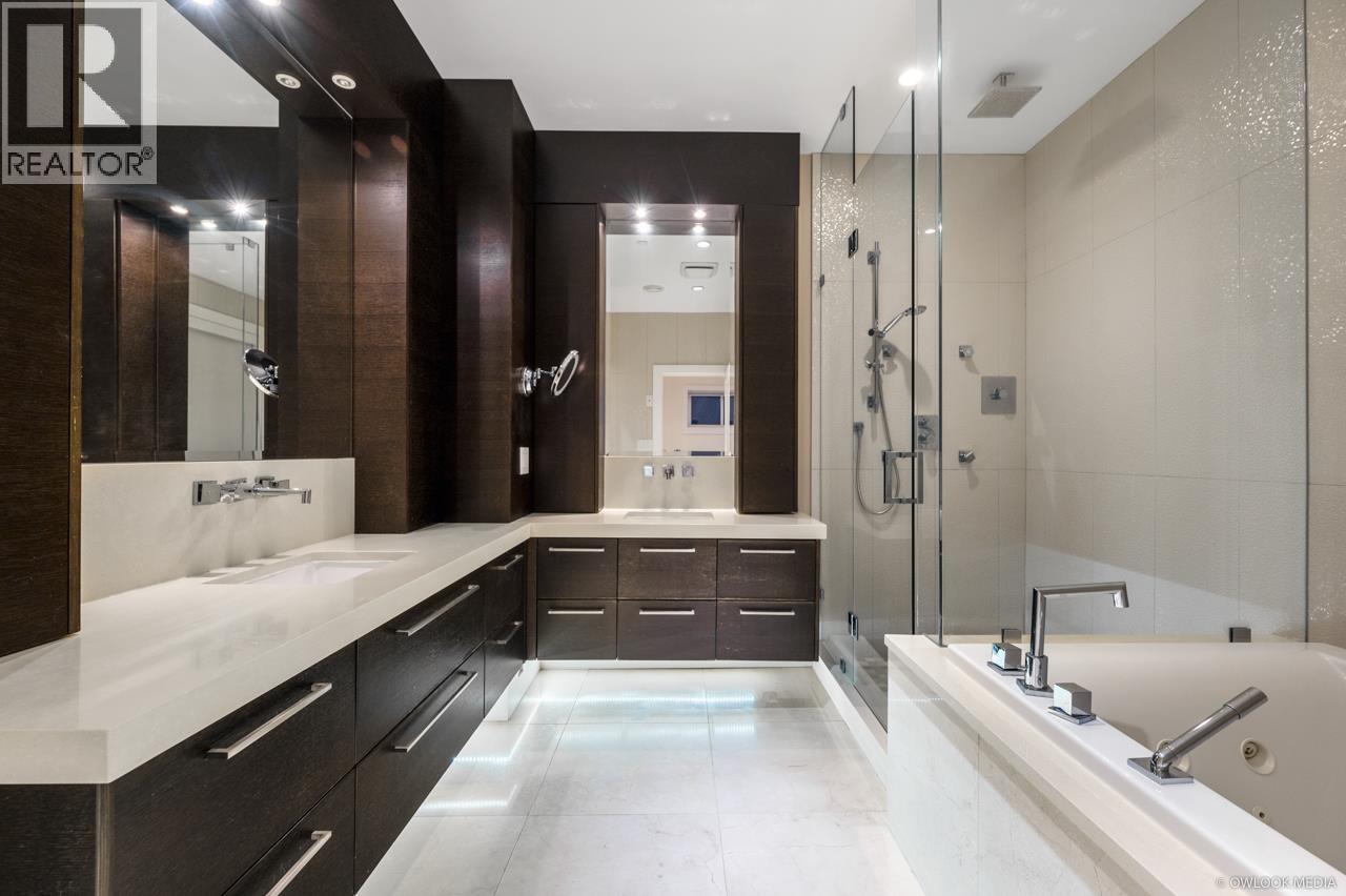 Photo 22 of 1208 Haywood Avenue, West Vancouver BC