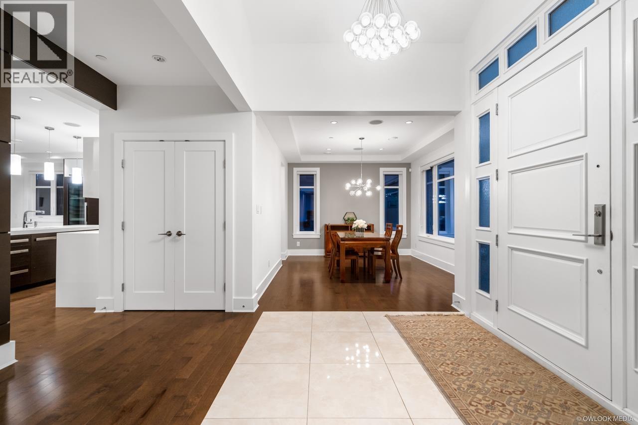 Photo 5 of 1208 Haywood Avenue, West Vancouver BC