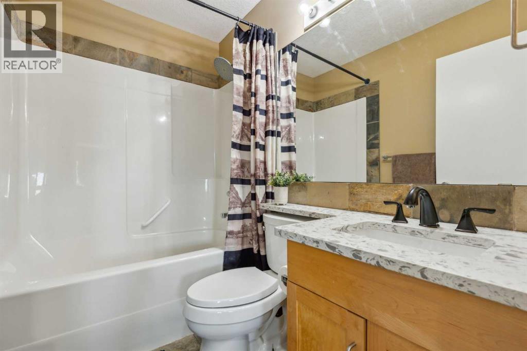 Single Family House for Sale in  Springbank Way SW Springbank Hill Calgary 
