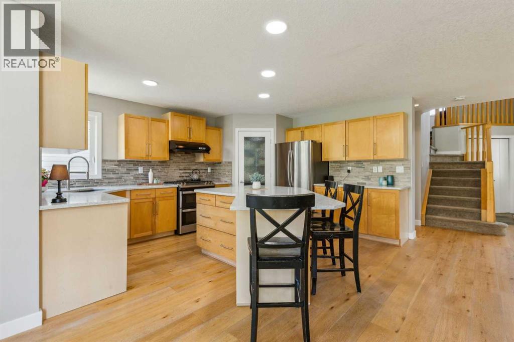 Single Family House for Sale in  Springbank Way SW Springbank Hill Calgary 