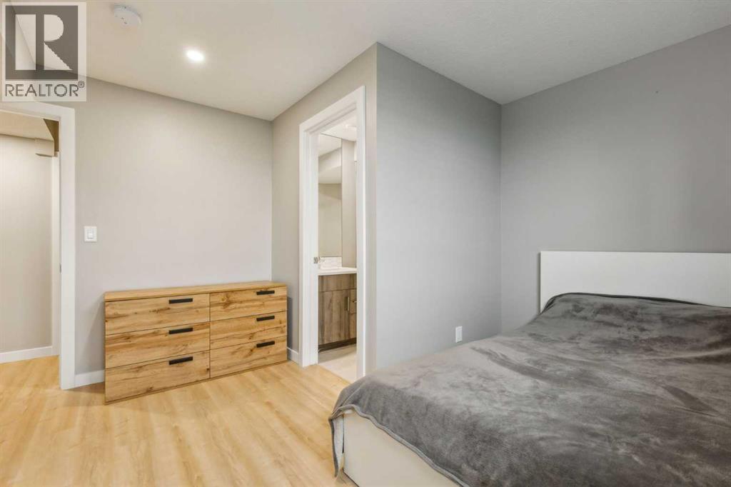 Single Family House for Sale in  Springbank Way SW Springbank Hill Calgary 
