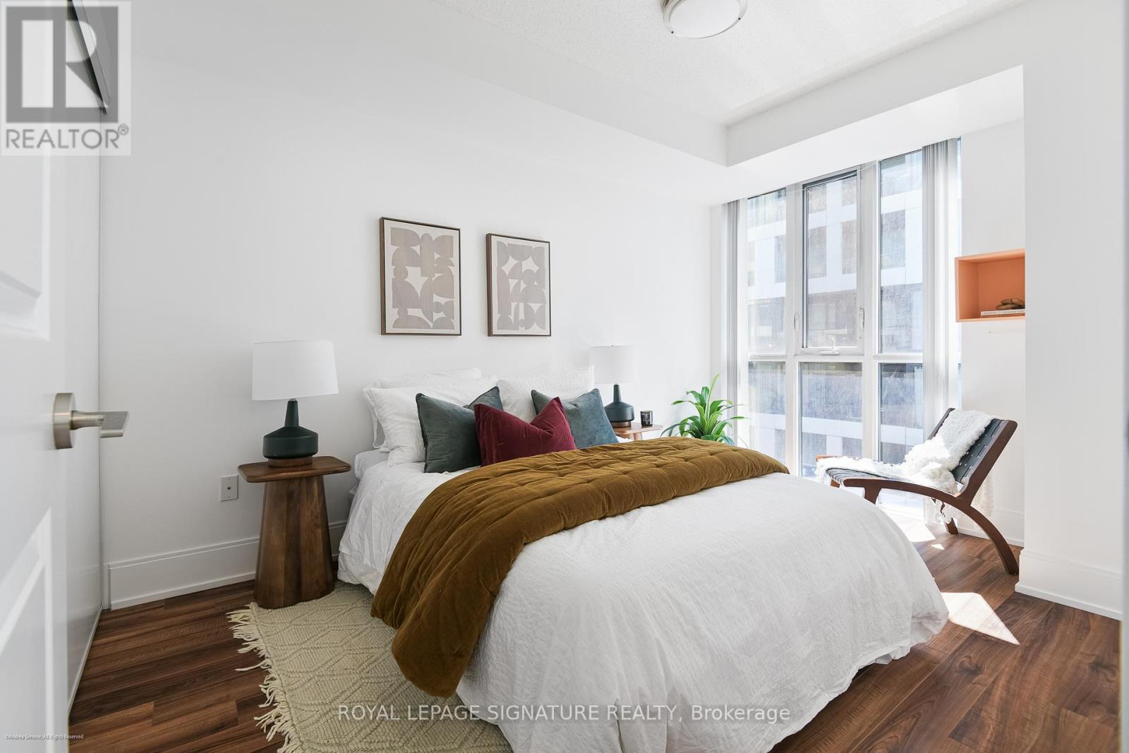 Photo 15 of 1007 560 Front Street W, Toronto ON