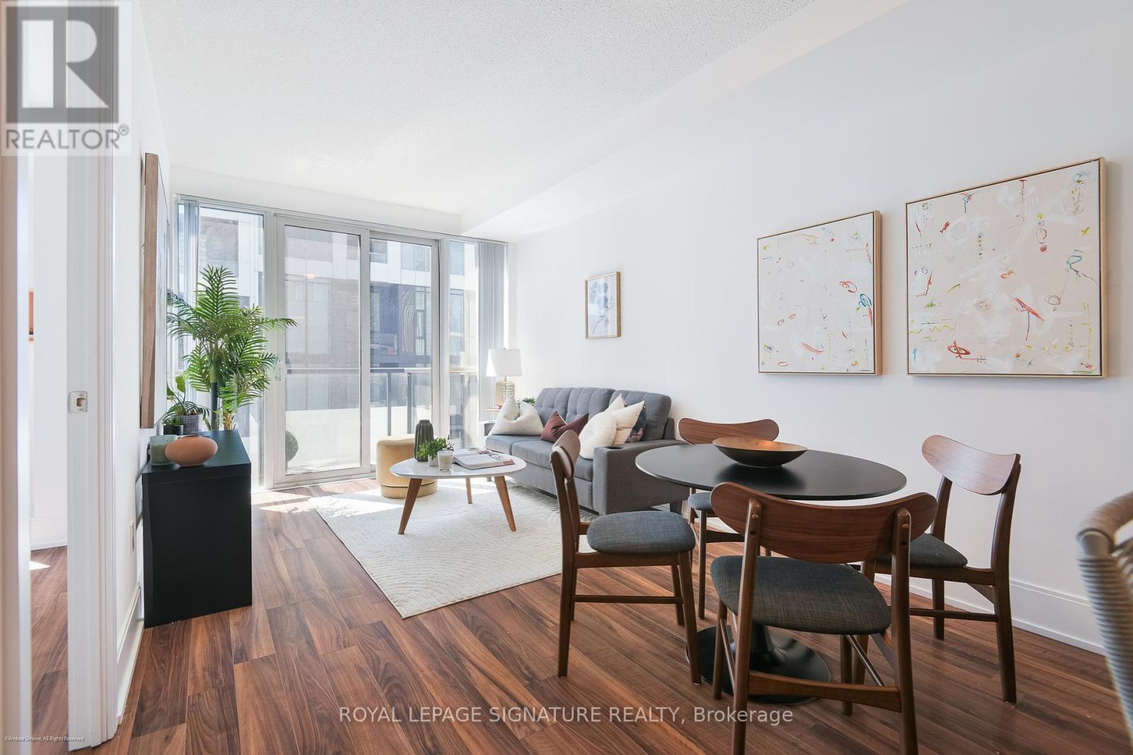 Photo 13 of 1007 560 Front Street W, Toronto ON