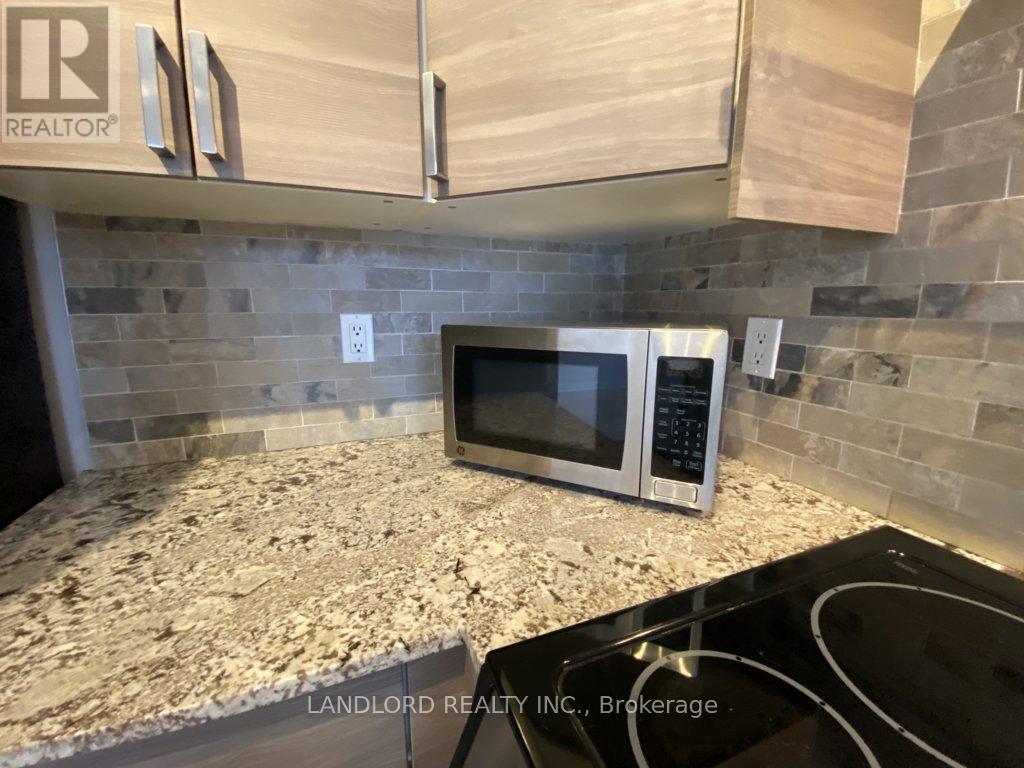 Photo 11 of 212 700 King Street W, Toronto ON