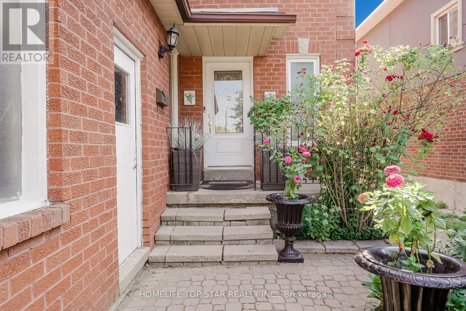 Photo 6 of 159 Heale Avenue, Toronto ON