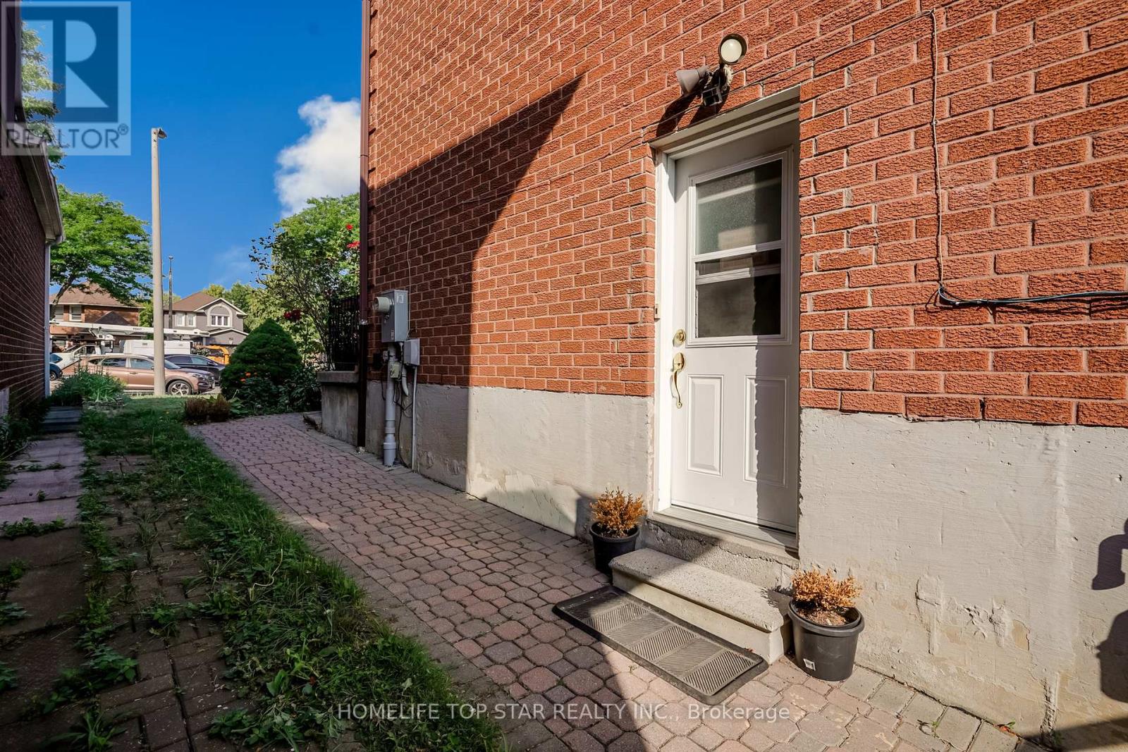 Photo 8 of 159 Heale Avenue, Toronto ON