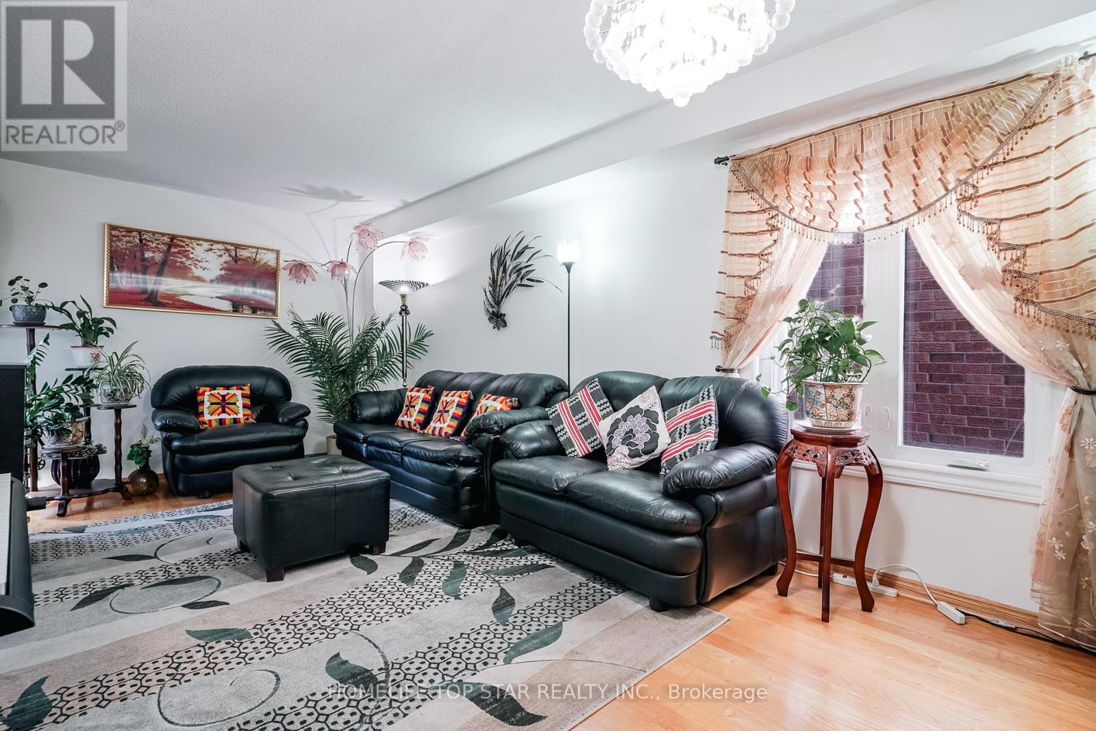 Photo 7 of 159 Heale Avenue, Toronto ON