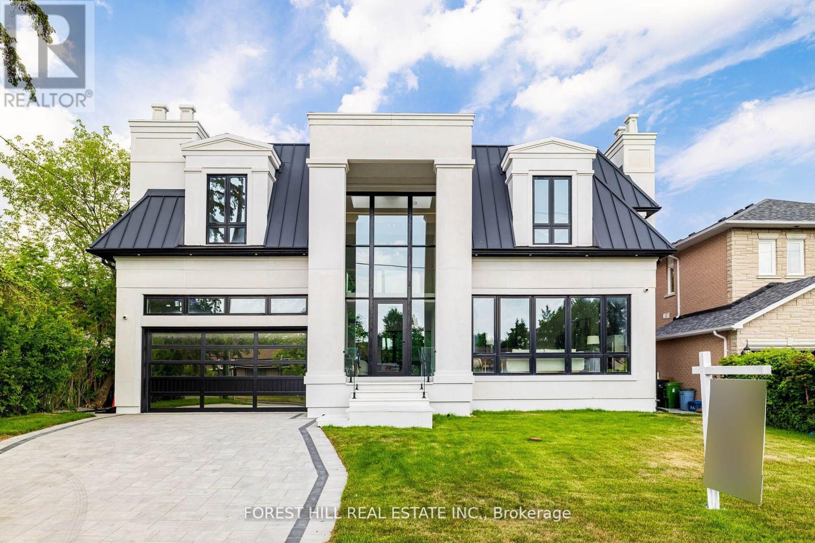 Photo 50 of 105 Castle Hill Drive, Toronto ON