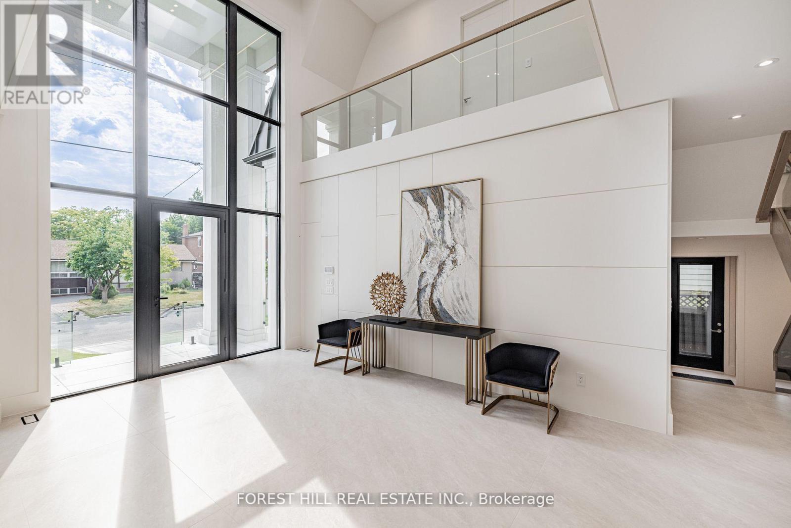 Photo 20 of 105 Castle Hill Drive, Toronto ON