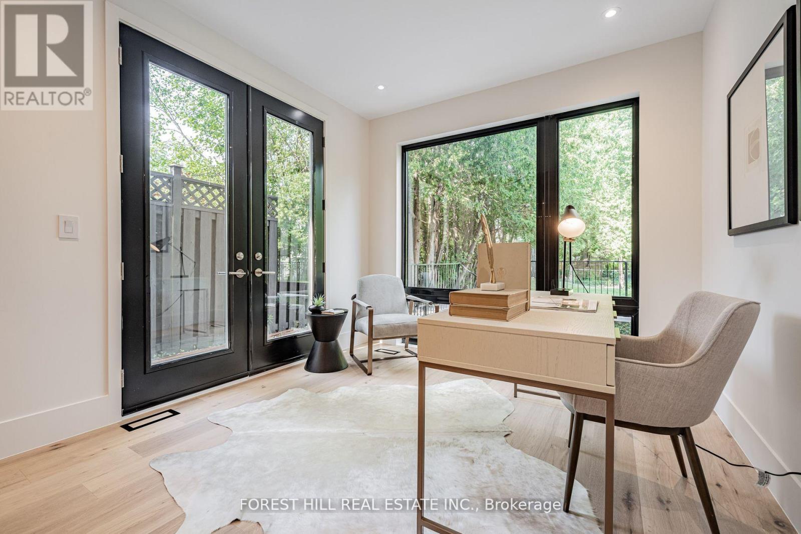 Photo 37 of 105 Castle Hill Drive, Toronto ON