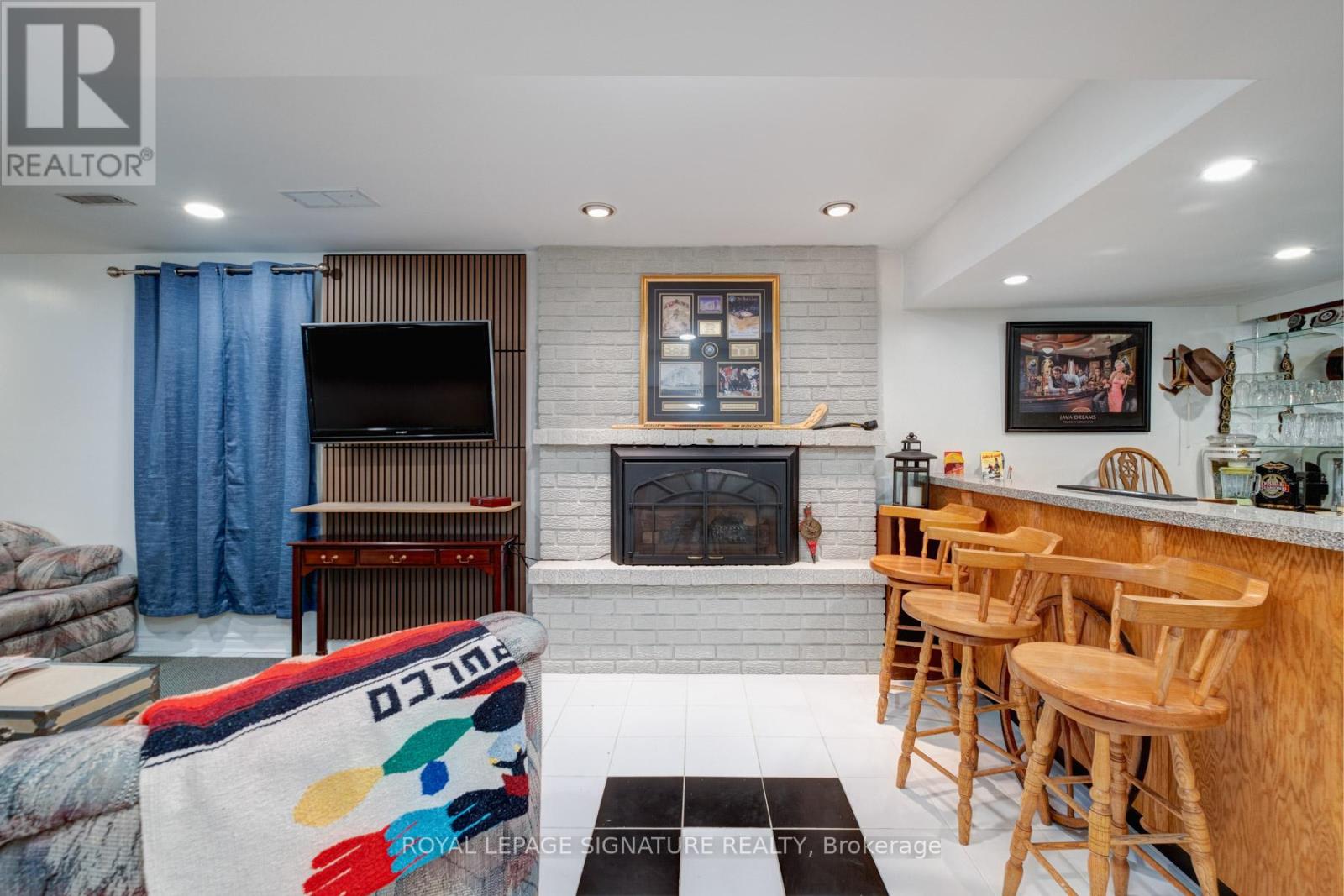 Photo 29 of 1405 Rougemount Drive, Pickering ON