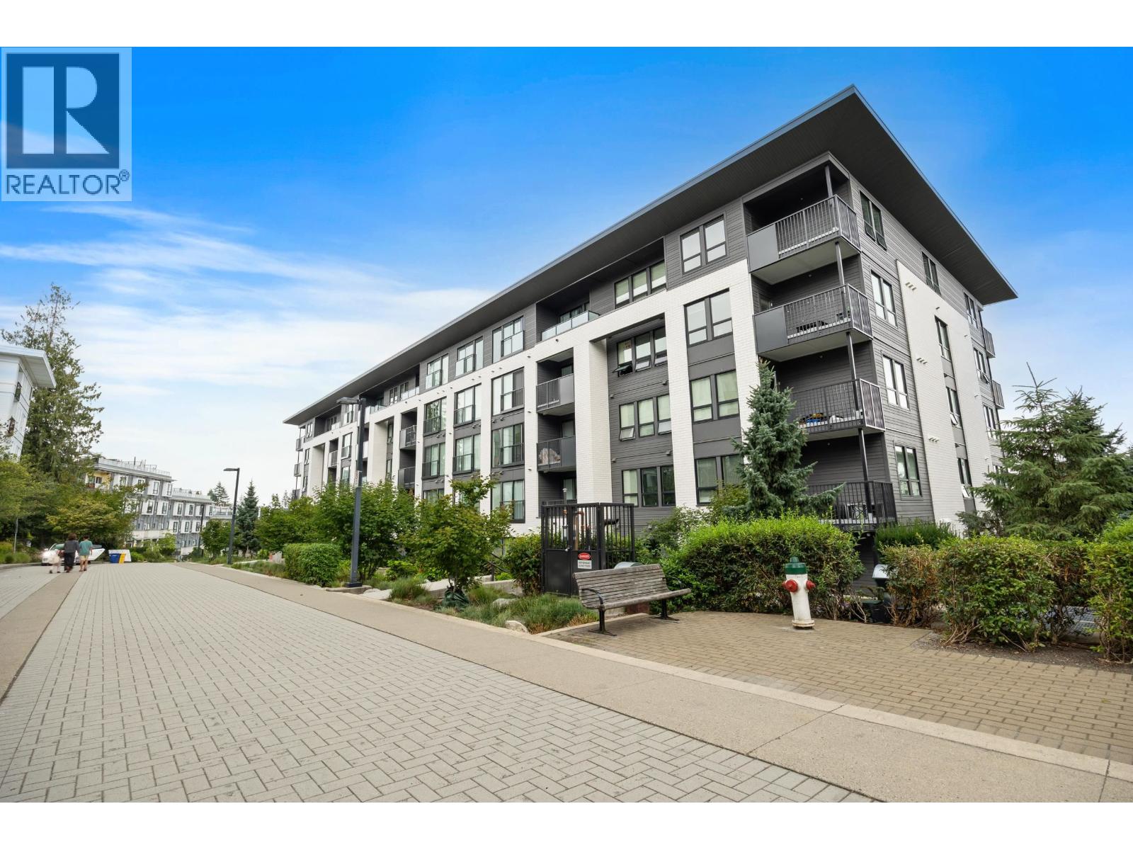 Photo 1 of 104 9228 Slopes Mews, Burnaby BC