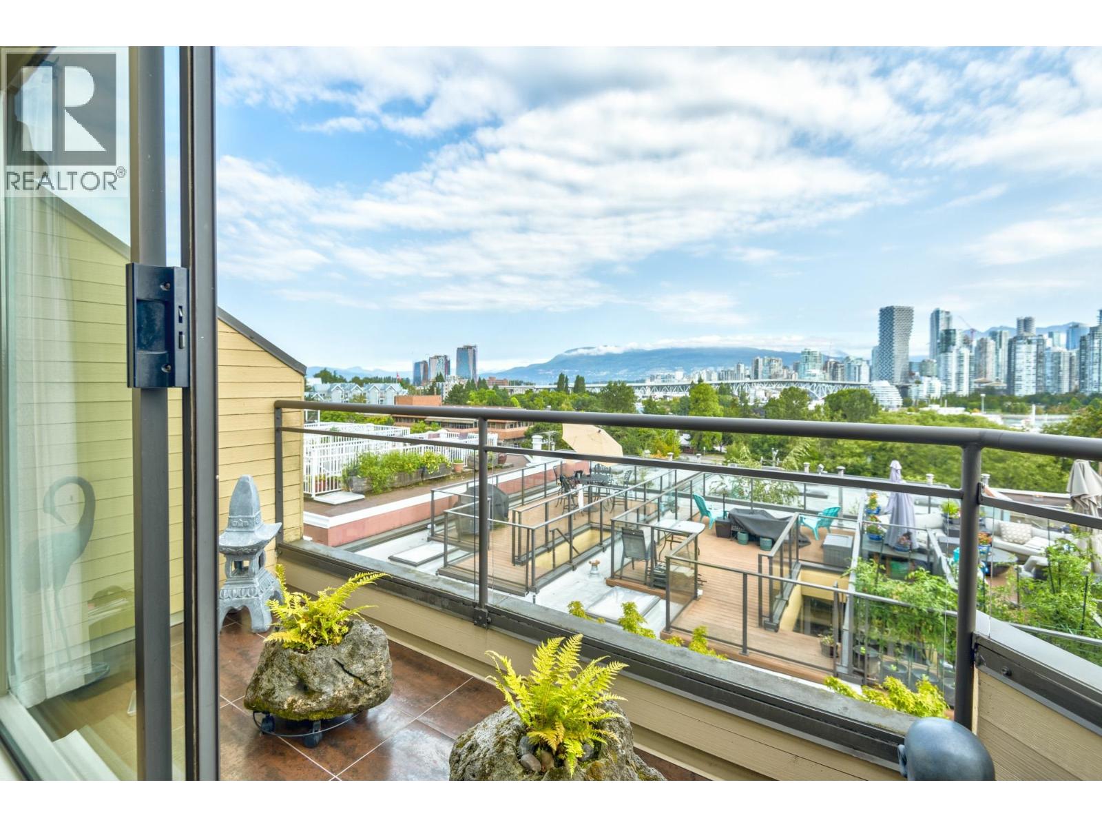 Photo 10 of G 1215 W 7th Avenue, Vancouver BC