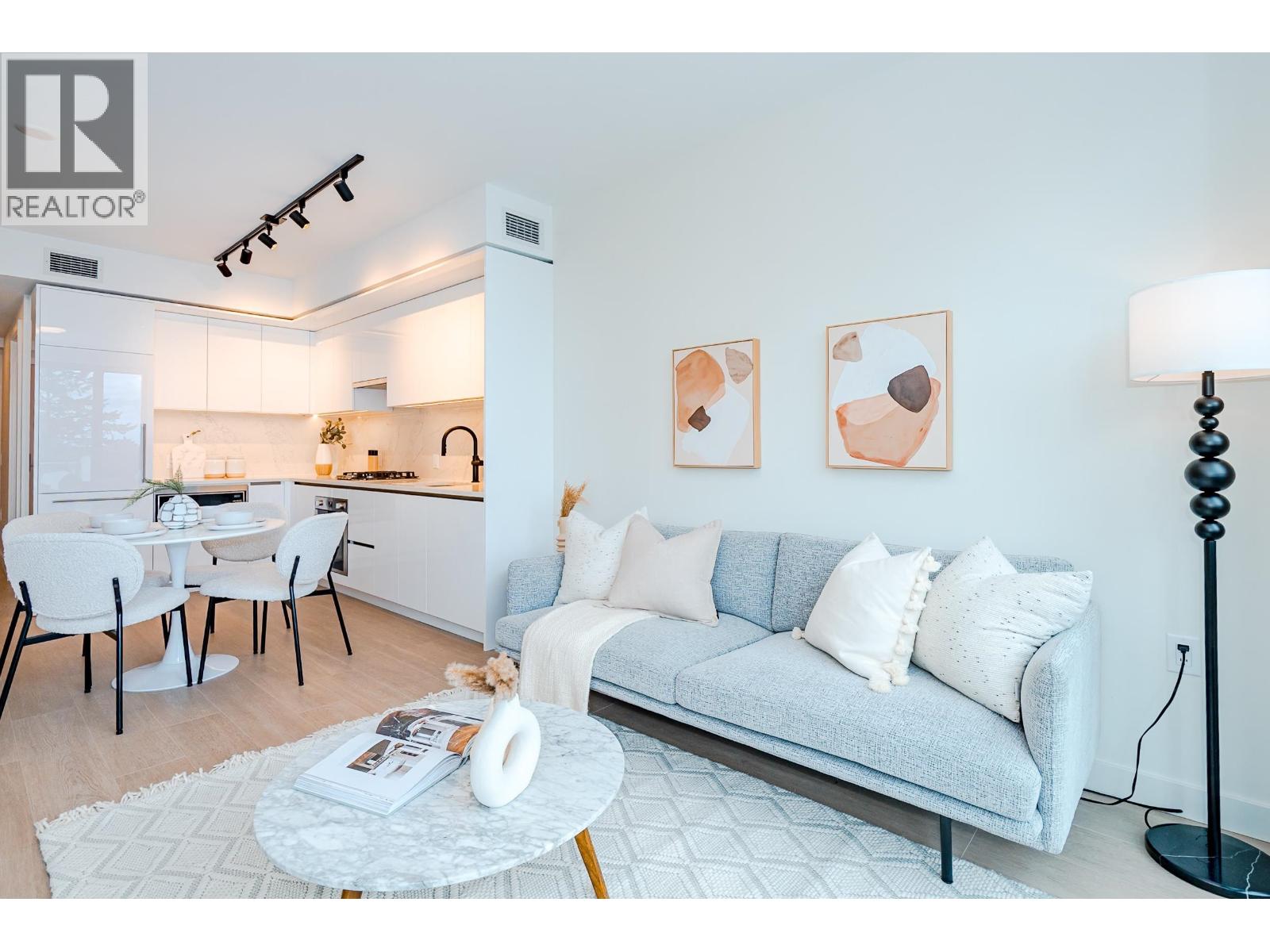Photo 1 of 306 5987 Wilson Avenue, Burnaby BC