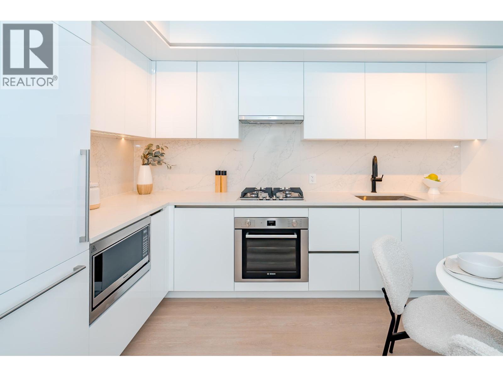 Photo 14 of 306 5987 Wilson Avenue, Burnaby BC