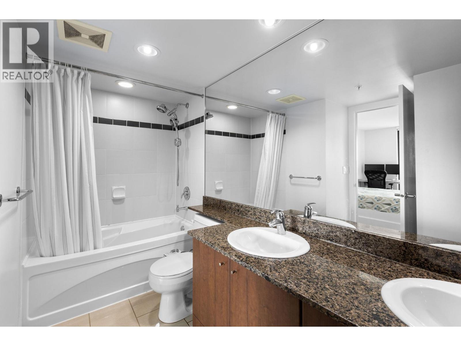Photo 12 of 2705 7063 Hall Avenue, Burnaby BC
