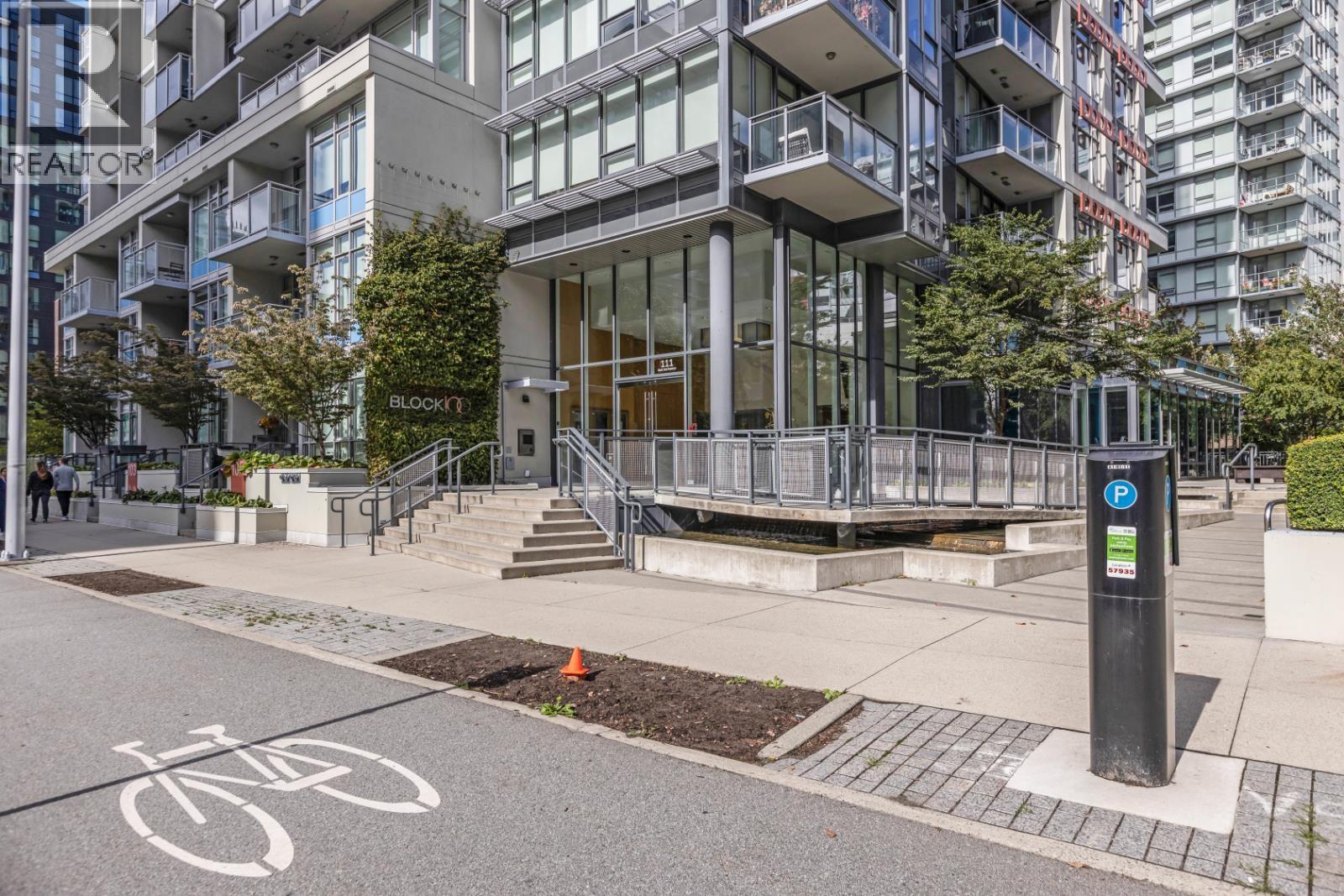Photo 2 of 1801 111 E 1st Avenue, Vancouver BC