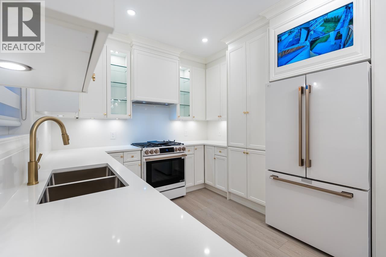 Photo 9 of 5136 Dominion Street, Burnaby BC