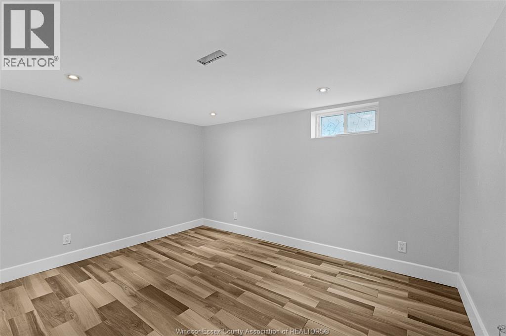 Photo 39 of 2480 Everts, Windsor ON